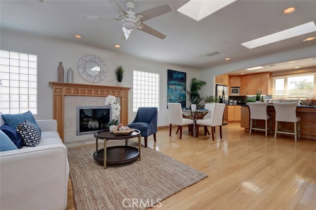 1057 8th Place, Hermosa Beach, California 90254, 5 Bedrooms Bedrooms, ,3 BathroomsBathrooms,Residential,Sold,8th,SB19212583