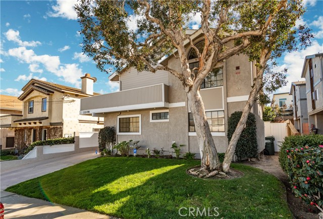 2208 Carnegie Lane, Redondo Beach, California 90278, 3 Bedrooms Bedrooms, ,2 BathroomsBathrooms,Residential,Sold,Carnegie,SB20039624