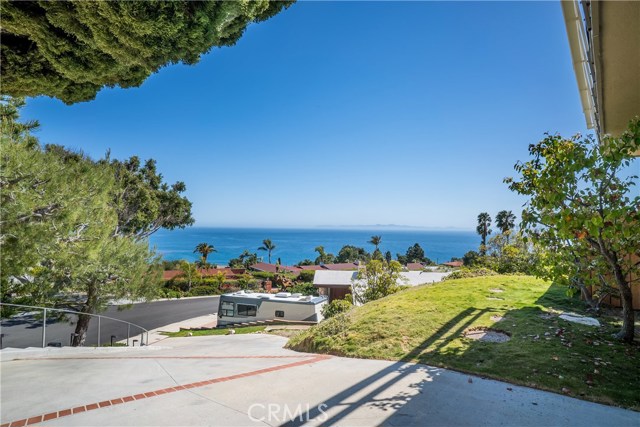 6107 Arrowroot Lane, Rancho Palos Verdes, California 90275, 2 Bedrooms Bedrooms, ,2 BathroomsBathrooms,Residential,Sold,Arrowroot,PW18092045