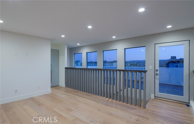 228 Helberta Avenue, Redondo Beach, California 90277, 5 Bedrooms Bedrooms, ,5 BathroomsBathrooms,Residential,Sold,Helberta,PV18015757