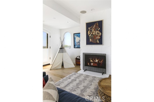 413 15th Street, Manhattan Beach, California 90266, 3 Bedrooms Bedrooms, ,3 BathroomsBathrooms,Residential,Sold,15th,SB21111117