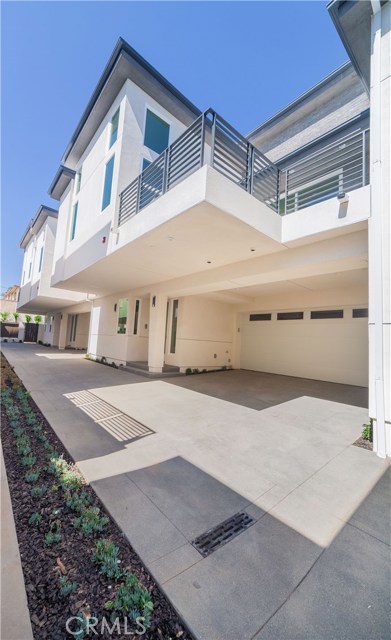 2715 Carnegie Lane, Redondo Beach, California 90278, 4 Bedrooms Bedrooms, ,4 BathroomsBathrooms,Residential,Sold,Carnegie,SB19176432