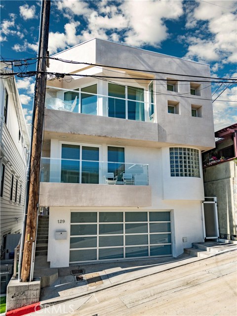 Street view, pole and wires coming down (BTV)
