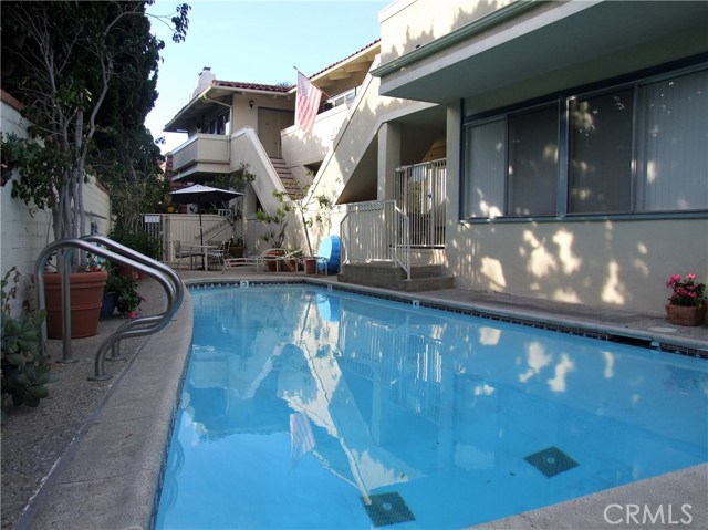 2571 Via Campesina, Palos Verdes Estates, California 90274, 2 Bedrooms Bedrooms, ,2 BathroomsBathrooms,Residential,Sold,Via Campesina,SB17263671