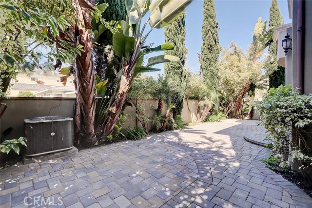 1103 Green Lane, Redondo Beach, California 90278, 5 Bedrooms Bedrooms, ,2 BathroomsBathrooms,Residential,Sold,Green,SB20077811