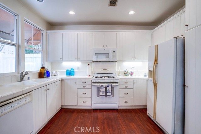 1800 Pacific Coast Highway, Redondo Beach, California 90277, 4 Bedrooms Bedrooms, ,2 BathroomsBathrooms,Residential,Sold,Pacific Coast Highway,SB21134588