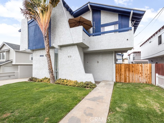 2005 Pullman Lane, Redondo Beach, California 90278, ,Residential Income,Sold,Pullman,SB21034632