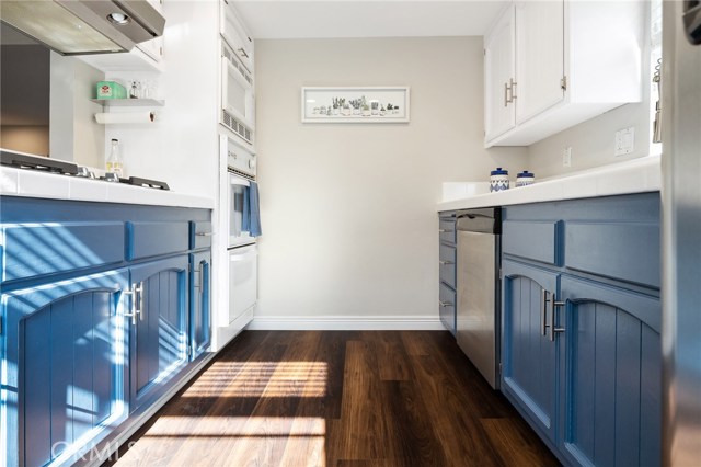 2701 Voorhees Avenue, Redondo Beach, California 90278, 2 Bedrooms Bedrooms, ,2 BathroomsBathrooms,Residential,Sold,Voorhees,SB20156888