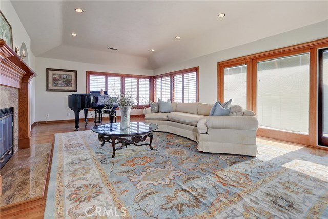 5810 Sunmist Drive, Rancho Palos Verdes, California 90275, 4 Bedrooms Bedrooms, ,3 BathroomsBathrooms,Residential,Sold,Sunmist,SB19187283