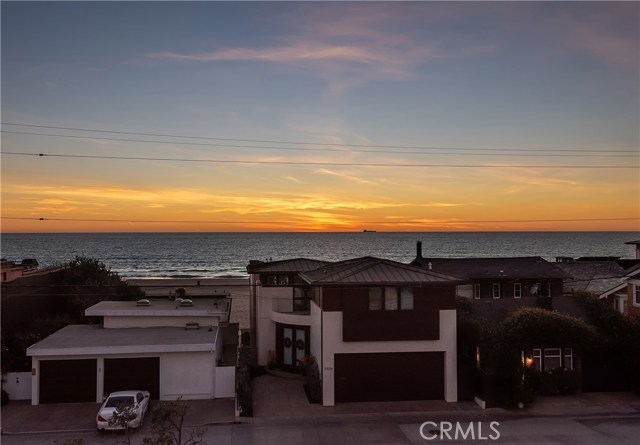 2818 Hermosa Avenue, Hermosa Beach, California 90254, 4 Bedrooms Bedrooms, ,3 BathroomsBathrooms,Residential,Sold,Hermosa,SB20027671