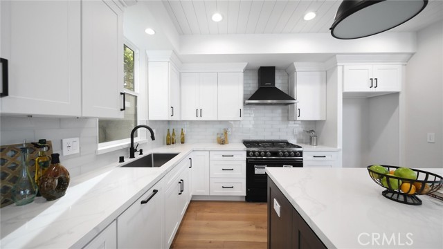 1904 Mathews Ave, Redondo Beach, California 90278, 5 Bedrooms Bedrooms, ,5 BathroomsBathrooms,Residential,Sold,Mathews Ave,PV21055128