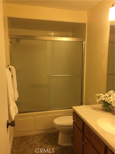 Comfortable Bathroom