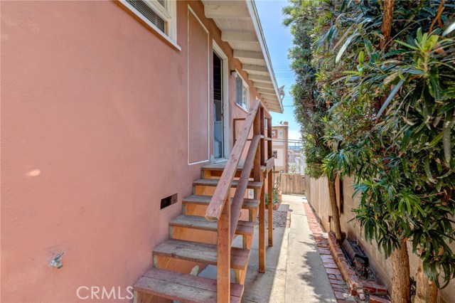 1965 Manhattan Avenue, Hermosa Beach, California 90254, 3 Bedrooms Bedrooms, ,2 BathroomsBathrooms,Residential,Sold,Manhattan,SB20021506