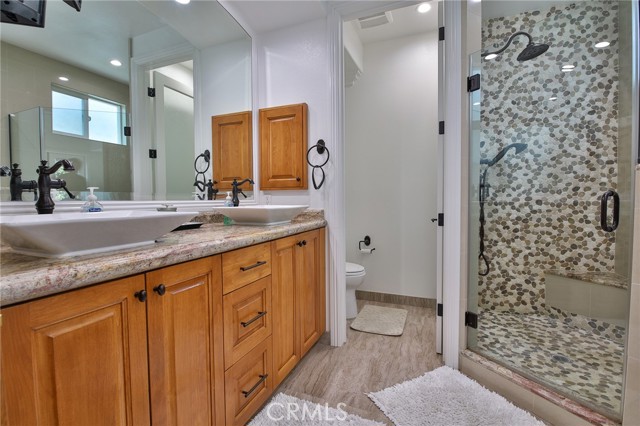 1725 Ford Avenue, Redondo Beach, California 90278, 4 Bedrooms Bedrooms, ,4 BathroomsBathrooms,Residential,Sold,Ford,CV21038454