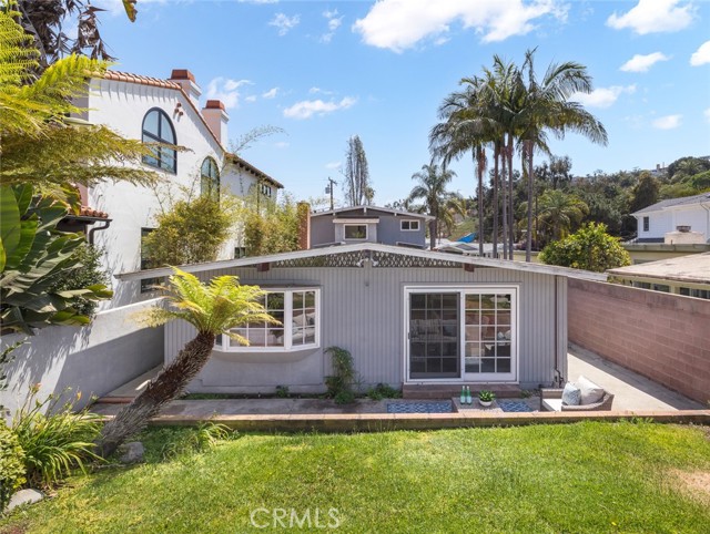 562 31st Street, Manhattan Beach, California 90266, 4 Bedrooms Bedrooms, ,3 BathroomsBathrooms,Residential,Sold,31st,SB21032362