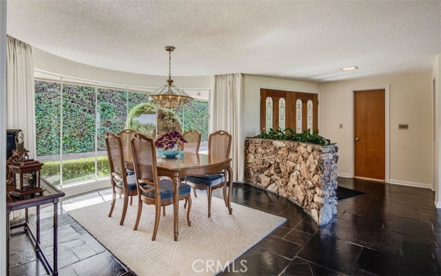 28810 Crestridge Road, Rancho Palos Verdes, California 90275, 4 Bedrooms Bedrooms, ,2 BathroomsBathrooms,Residential,Sold,Crestridge,PV19068448