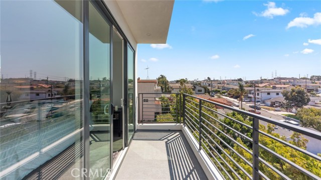 1702 Carlson Lane, Redondo Beach, California 90278, 3 Bedrooms Bedrooms, ,3 BathroomsBathrooms,Residential,Sold,Carlson,PV20186639