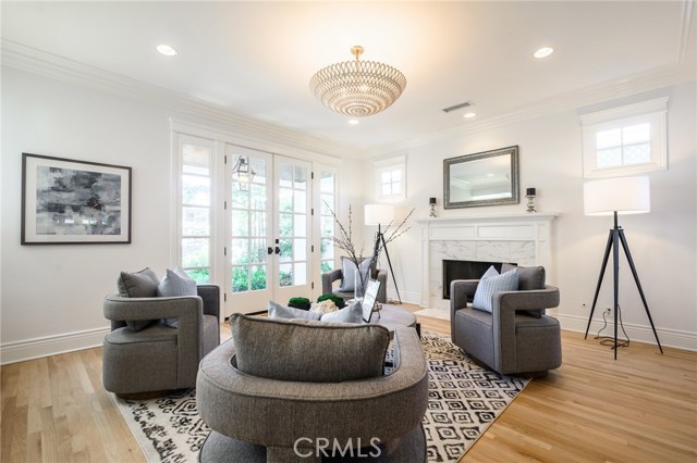 742 27th Street, Manhattan Beach, California 90266, 4 Bedrooms Bedrooms, ,3 BathroomsBathrooms,Residential,Sold,27th,SB19194302