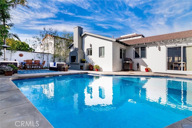 1156 9th Street, Hermosa Beach, California 90254, 3 Bedrooms Bedrooms, ,1 BathroomBathrooms,Residential,Sold,9th,SB20005266