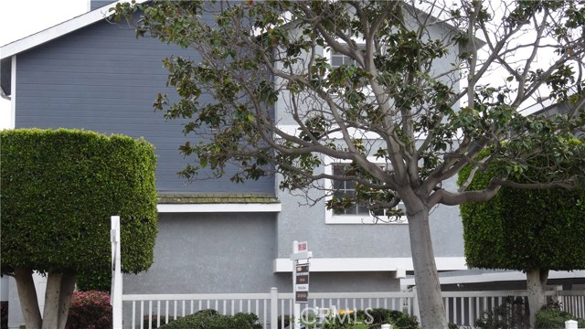 2414 Mathews Avenue, Redondo Beach, California 90278, 2 Bedrooms Bedrooms, ,2 BathroomsBathrooms,Residential,Sold,Mathews,SB18067790