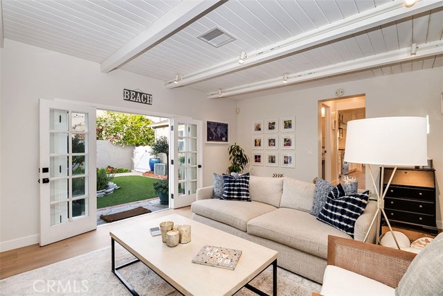 1601 Wendy Way, Manhattan Beach, California 90266, 3 Bedrooms Bedrooms, ,2 BathroomsBathrooms,Residential,Sold,Wendy,SB20050388