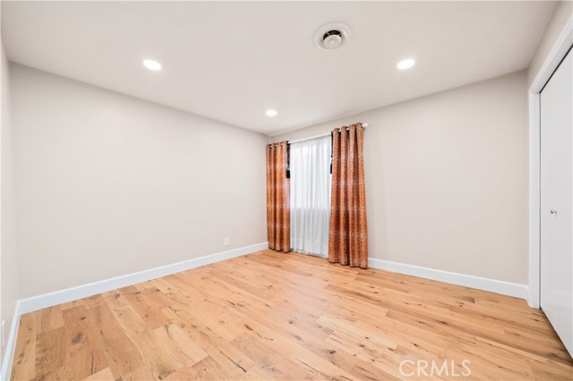 Downstairs bedroom.