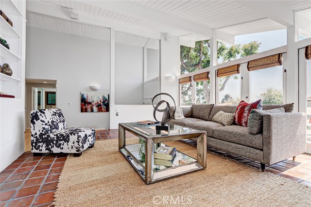 2928 Via Alvarado, Palos Verdes Estates, California 90274, 4 Bedrooms Bedrooms, ,1 BathroomBathrooms,Residential,Sold,Via Alvarado,SB19140723