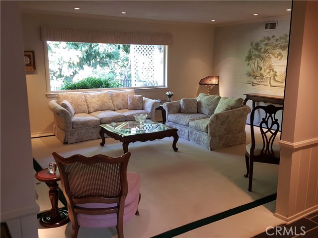 6 Dobbin Lane, Rolling Hills Estates, California 90274, 3 Bedrooms Bedrooms, ,3 BathroomsBathrooms,Residential,Sold,Dobbin,PV17220487