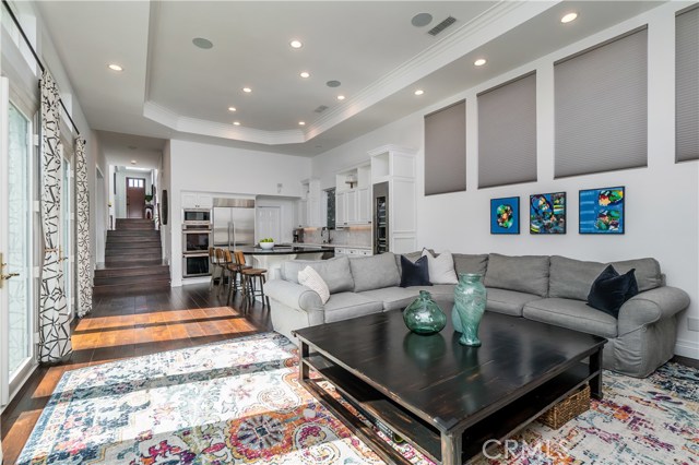 3304 Poinsettia Avenue, Manhattan Beach, California 90266, 5 Bedrooms Bedrooms, ,2 BathroomsBathrooms,Residential,Sold,Poinsettia,SB20035052