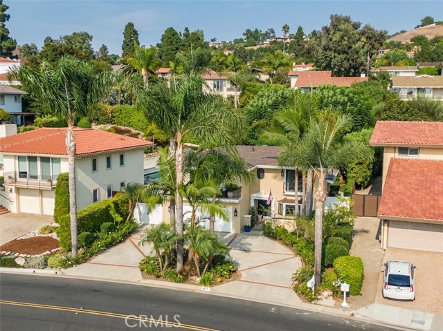 1808 Via Olivera, Palos Verdes Estates, California 90274, 4 Bedrooms Bedrooms, ,3 BathroomsBathrooms,Residential,Sold,Via Olivera,PV20215353