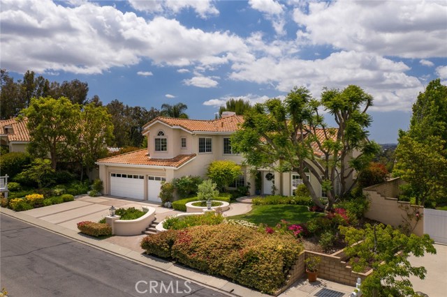 Photo of 241 S Yorkshire Circle, Anaheim Hills, CA 92808