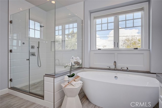 1900 Lynngrove Drive, Manhattan Beach, California 90266, 5 Bedrooms Bedrooms, ,2 BathroomsBathrooms,Residential,Sold,Lynngrove,SB21039108