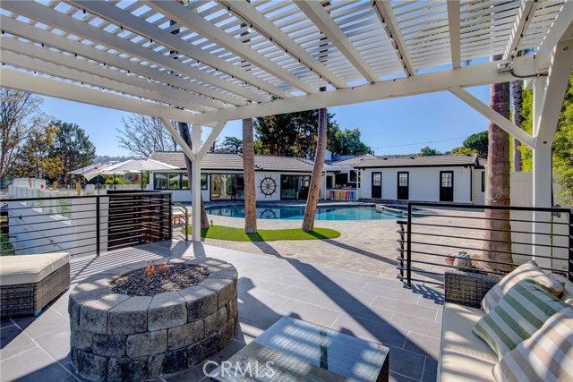 4511 Marloma Drive, Rolling Hills Estates, California 90274, 5 Bedrooms Bedrooms, ,2 BathroomsBathrooms,Residential,Sold,Marloma,PV19267077