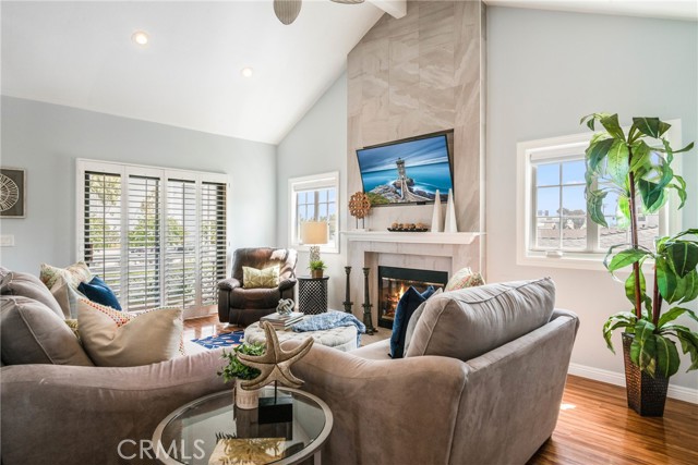 2216 Manhattan Beach Boulevard, Redondo Beach, California 90278, 3 Bedrooms Bedrooms, ,3 BathroomsBathrooms,Residential,Sold,Manhattan Beach,SB21089939