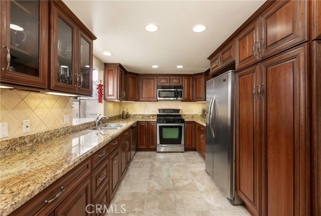 1912 Plant Avenue, Redondo Beach, California 90278, 3 Bedrooms Bedrooms, ,2 BathroomsBathrooms,Residential,Sold,Plant,SB20155217