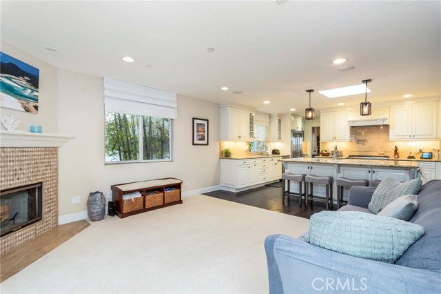 1130 Laurel Ave, Manhattan Beach, California 90266, 3 Bedrooms Bedrooms, ,2 BathroomsBathrooms,Residential,Sold,Laurel Ave,SB18020223