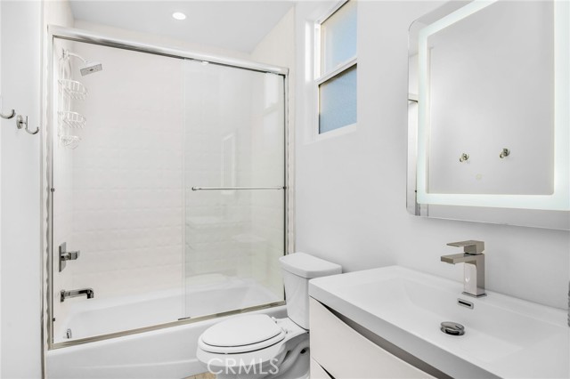 2204 Bataan Road, Redondo Beach, California 90278, 4 Bedrooms Bedrooms, ,4 BathroomsBathrooms,Residential,Sold,Bataan,SB21148388