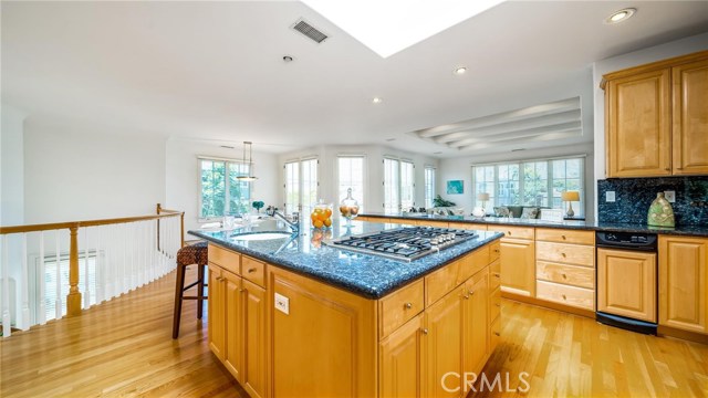 1002 5th Street, Hermosa Beach, California 90254, 5 Bedrooms Bedrooms, ,2 BathroomsBathrooms,Residential,Sold,5th,SB20139034