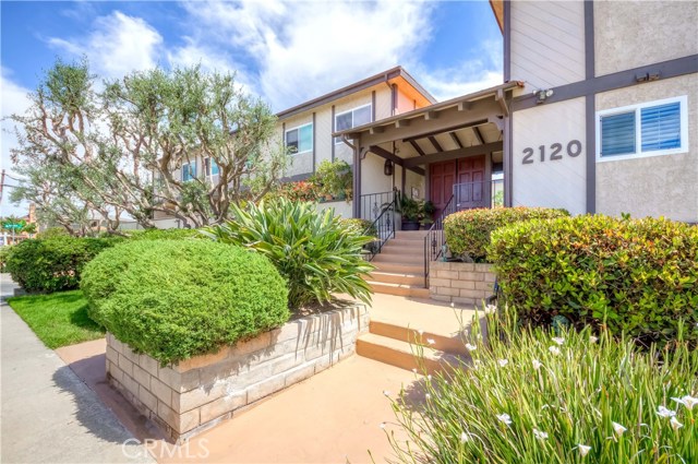 2120 Dufour Avenue, Redondo Beach, California 90278, 2 Bedrooms Bedrooms, ,2 BathroomsBathrooms,Residential,Sold,Dufour,SB19154300