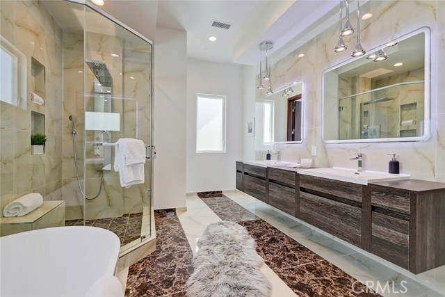 2022 Harriman Lane, Redondo Beach, California 90278, 5 Bedrooms Bedrooms, ,4 BathroomsBathrooms,Residential,Sold,Harriman,SB18297580