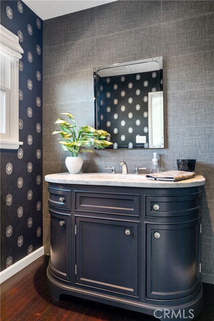 668 36th Street, Manhattan Beach, California 90266, 3 Bedrooms Bedrooms, ,2 BathroomsBathrooms,Residential,Sold,36th,SB21007690