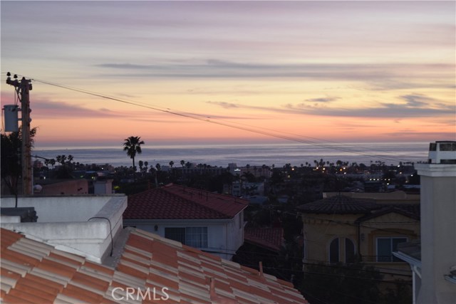 720 Lucia Avenue, Redondo Beach, California 90277, 5 Bedrooms Bedrooms, ,3 BathroomsBathrooms,Residential,Sold,Lucia,SB17080801