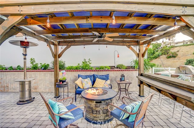 2163 Ronsard Road, Rancho Palos Verdes, California 90275, 3 Bedrooms Bedrooms, ,2 BathroomsBathrooms,Residential,Sold,Ronsard,SB20112673