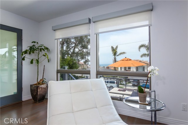 504 Gertruda Avenue, Redondo Beach, California 90277, 4 Bedrooms Bedrooms, ,2 BathroomsBathrooms,Residential,Sold,Gertruda,SB17182771