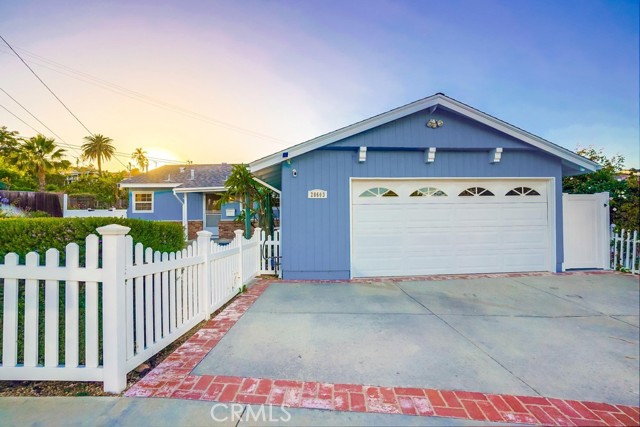 28603 Enrose Avenue, Rancho Palos Verdes, California 90275, 4 Bedrooms Bedrooms, ,2 BathroomsBathrooms,Residential,Sold,Enrose,SB21121968