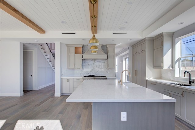 2122 Perry Avenue, Redondo Beach, California 90278, 5 Bedrooms Bedrooms, ,4 BathroomsBathrooms,Residential,Sold,Perry,PV19015691