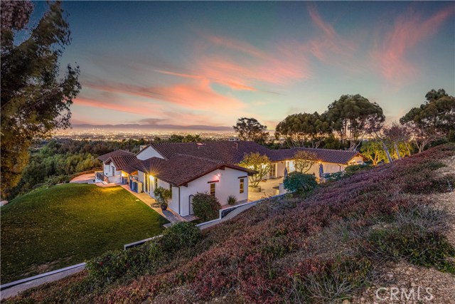 18 Portuguese Bend Road, Rolling Hills, California 90274, 4 Bedrooms Bedrooms, ,5 BathroomsBathrooms,Residential,Sold,Portuguese Bend,PV21019457