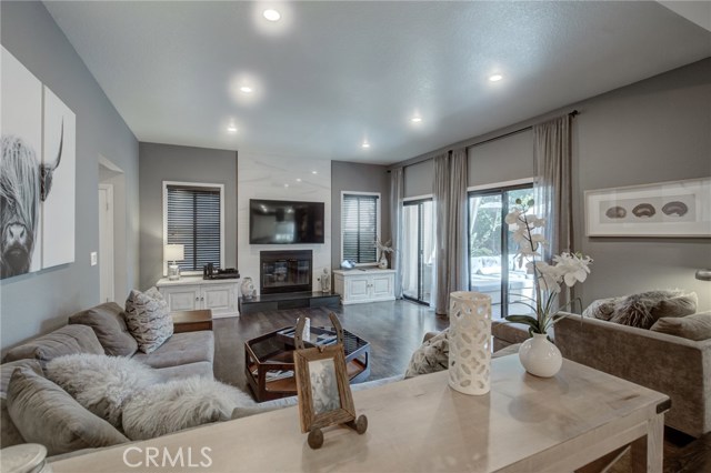 1918 Ruhland Avenue, Redondo Beach, California 90278, 3 Bedrooms Bedrooms, ,3 BathroomsBathrooms,Residential,Sold,Ruhland,SB20082368