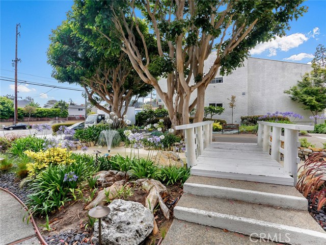 641 Prospect Avenue, Redondo Beach, California 90277, 1 Bedroom Bedrooms, ,1 BathroomBathrooms,Residential,Sold,Prospect,SB17141299