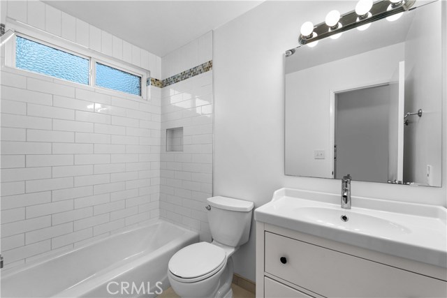 538 Avenue A, Redondo Beach, California 90277, 1 Bedroom Bedrooms, ,1 BathroomBathrooms,Residential,Sold,Avenue A,SB21018007